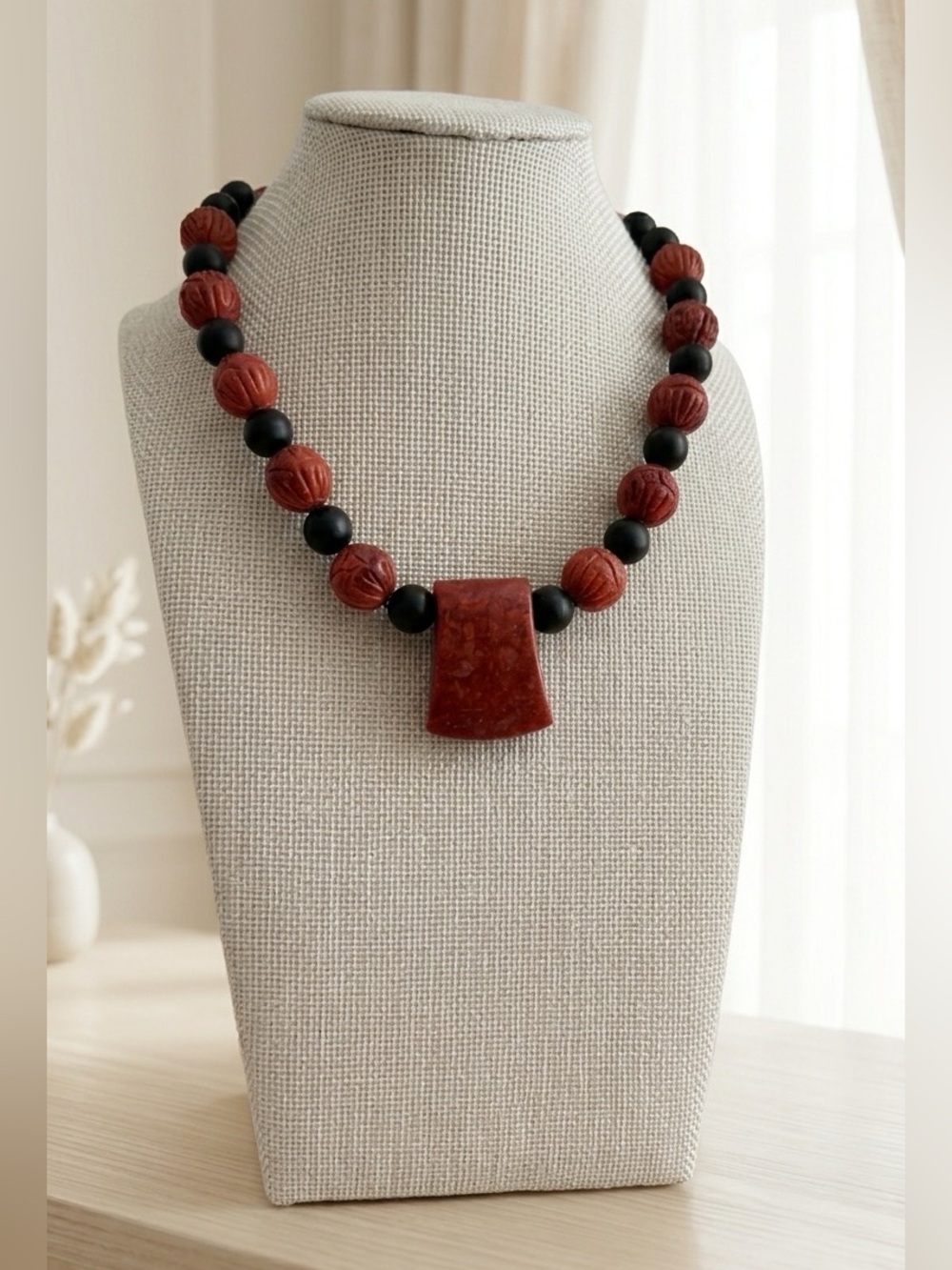 Handcrafted Carved Sponge Coral & Black Onyx Statement Necklace with Earrings - Picture 2 of 4